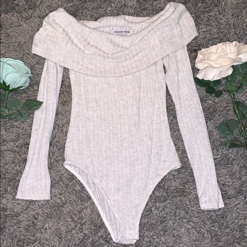 FashionNova Off-The-Shoulder Sweater Bodysuit 🌙